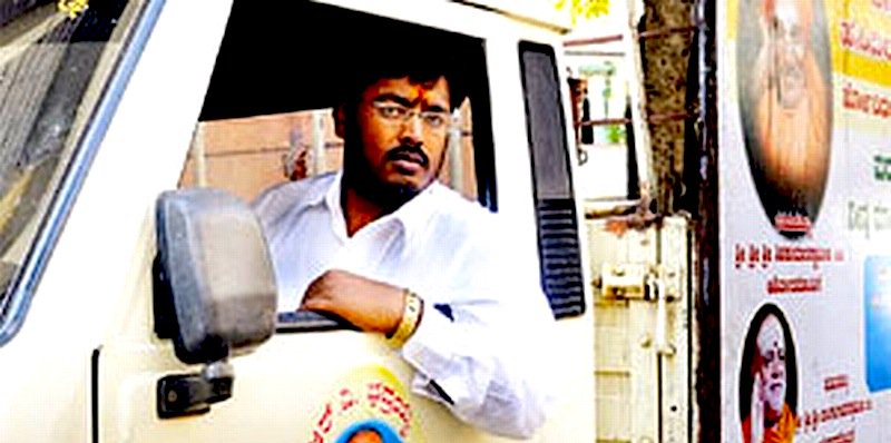 _SocialStory's tweet photo. #School dropout Shivakumar feeds 1000s of the poor and hungry with leftover wedding #food
https://t.co/eynGvYwa8r https://t.co/jdiUj9Ffyc