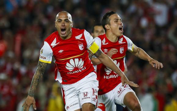 LMSeijasOficial's tweet photo. 16 años jugando al fútbol: figura, mejor persona. Omar Pérez un amigo que me dio esta carrera. #Omar16 @Chipakero https://t.co/0hkqVuQGjG