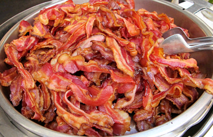ItsFoodPics's tweet photo. Crispy bacon! https://t.co/7DvXNuQBYq