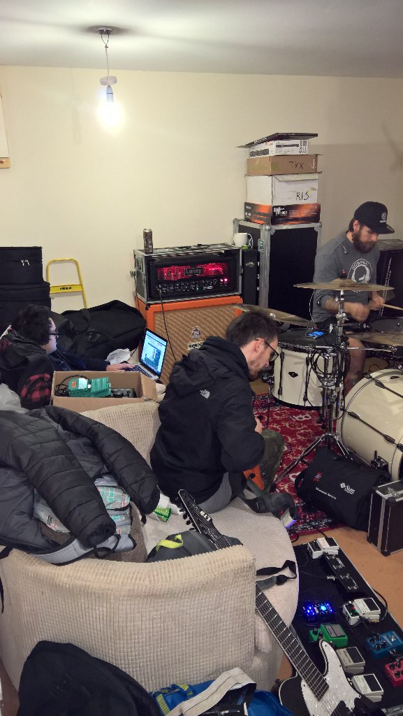MKNUK's tweet photo. Sunday Jams &amp; Making Plans   #MKNUK #comingsoon https://t.co/wAYpNFhOZI
