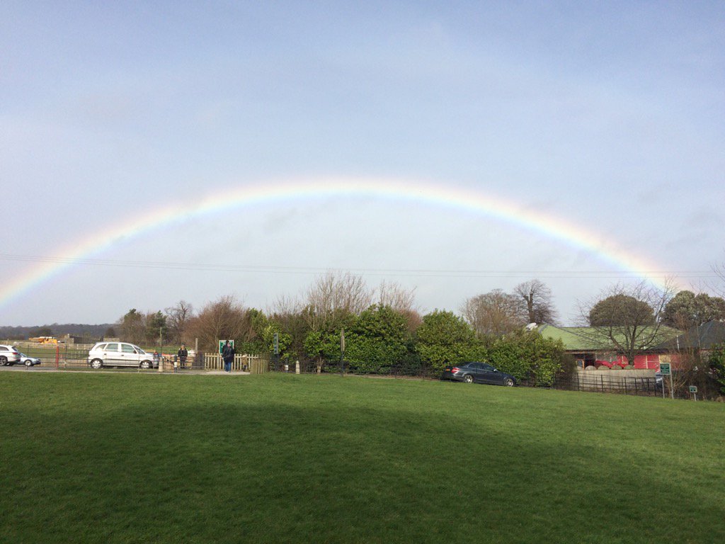 LRSNorthMan's tweet photo. Rainbow over the farm this morning https://t.co/YcwTczqwU4