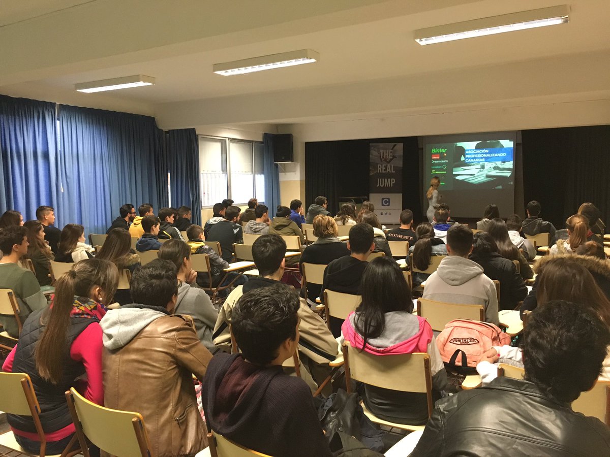 canariasmaster's tweet photo. Continua la conquista de colegios e institutos. En el IES Tacoronte. #therealjump https://t.co/VY6pHX9VlJ