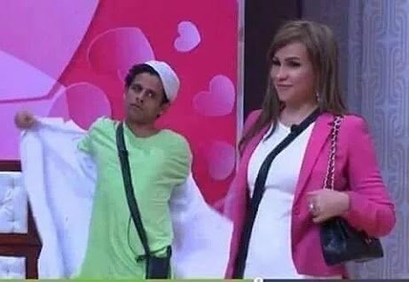 capcadello's tweet photo. "@faroukelsherif2: لما اللاقي بنت بتضحك في الشارع بصوت عالي 😅 https://t.co/tjj1aZIkho"