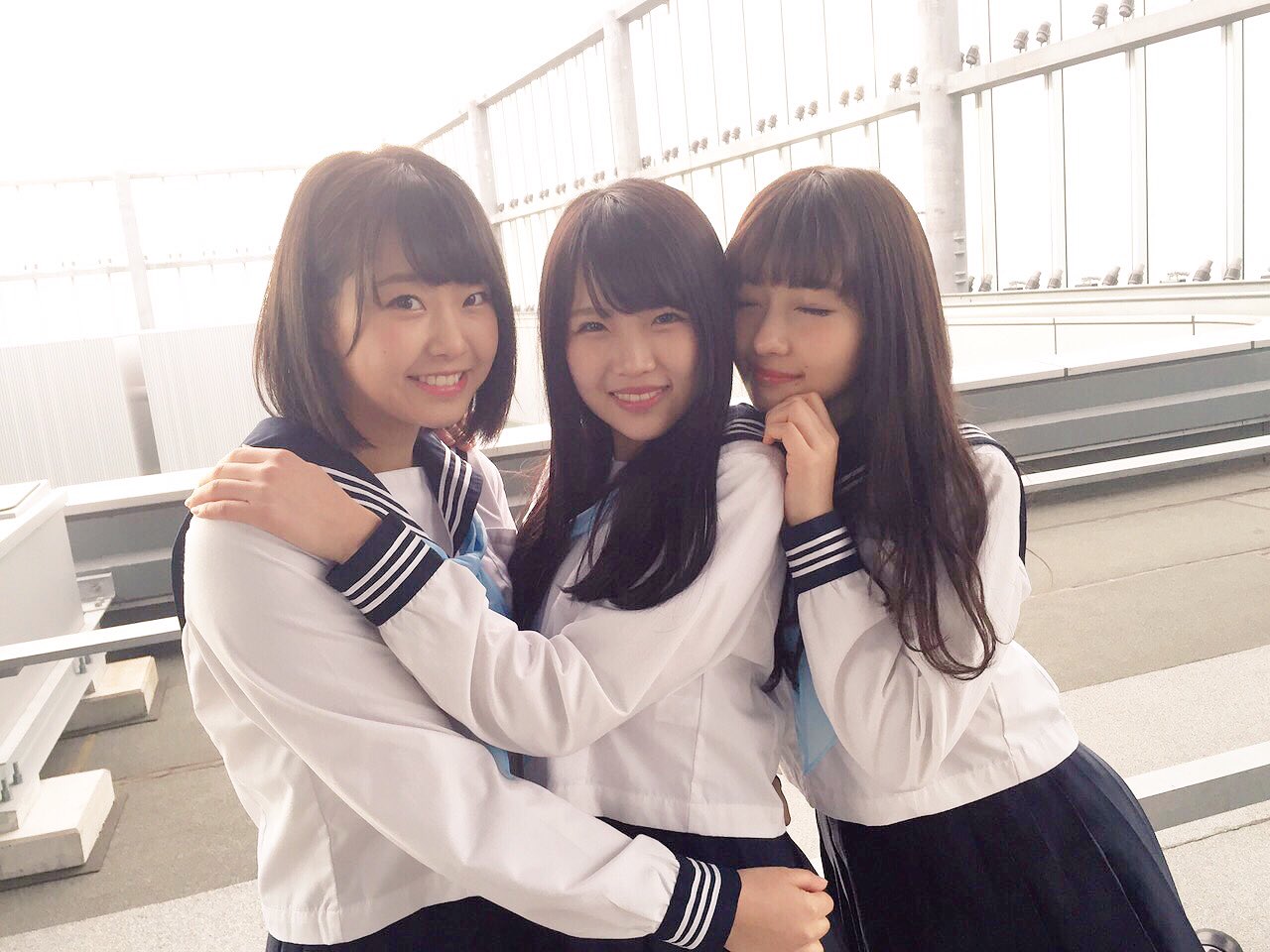 村瀬紗英 元NMB48 抽選プレゼント直筆サイン年賀ハガキ アイドル