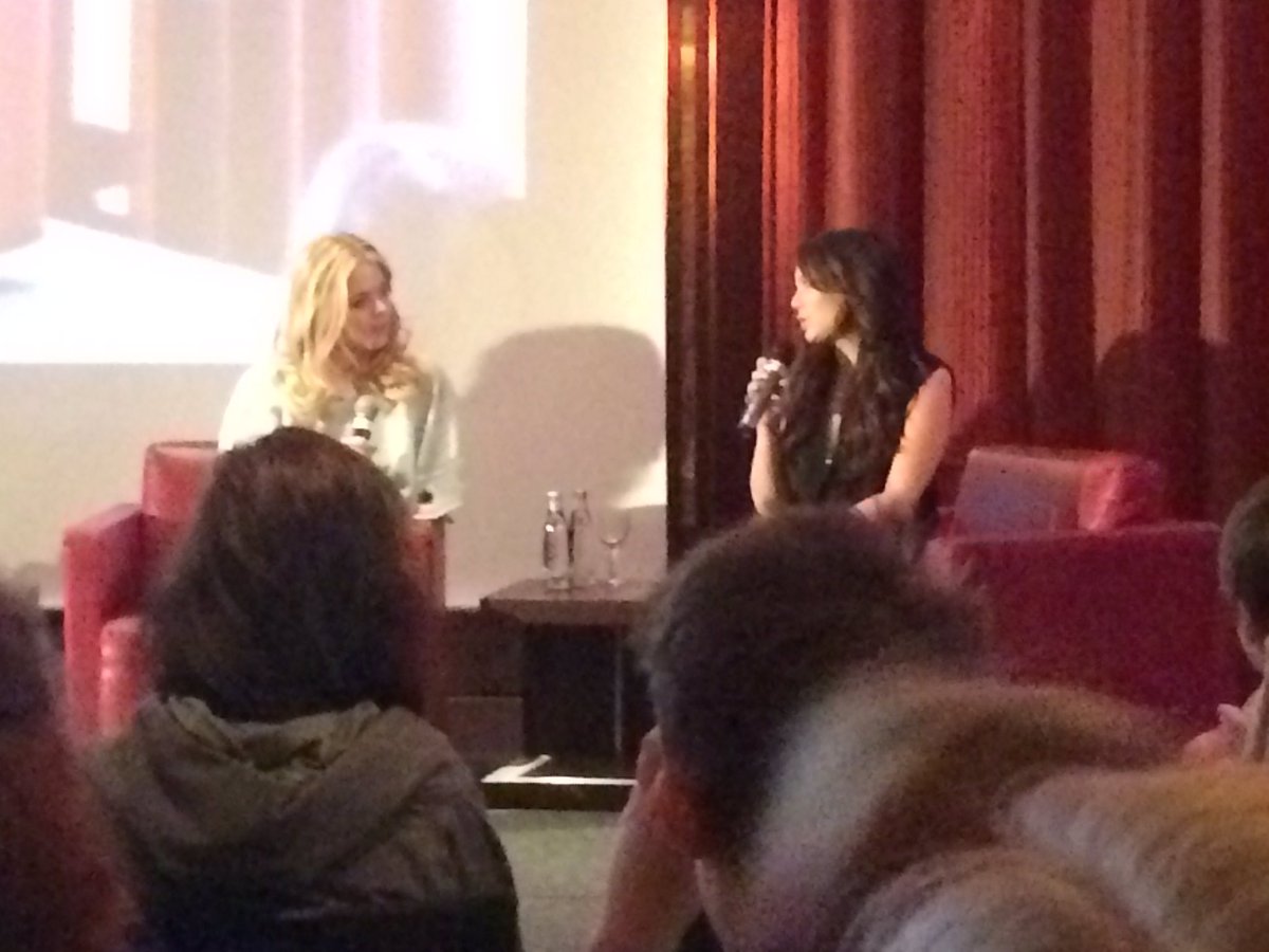jparrishdaily's tweet photo. Janel and Sasha in their panel #RevelationsGermany (via @lucysmitchell) https://t.co/2RPi3gSiWb