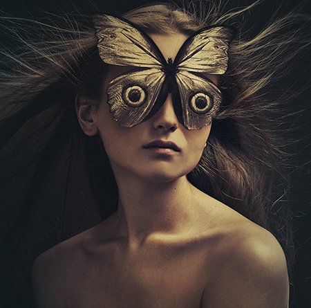 hectorbarboza's tweet photo. La fotógrafa y artista visual Flora Borsi es d Budapest (Hungría) /Fotografía con técnicas mixtas / Aquí su click https://t.co/hNHJ0D5baj