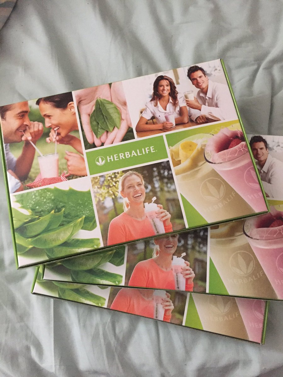WayneKenny4's tweet photo. Only gone and got these beauty's delivered didn't I...! Time to hand them out. #herbalife #3daytrial #greatresults https://t.co/XoNmnS1mZq