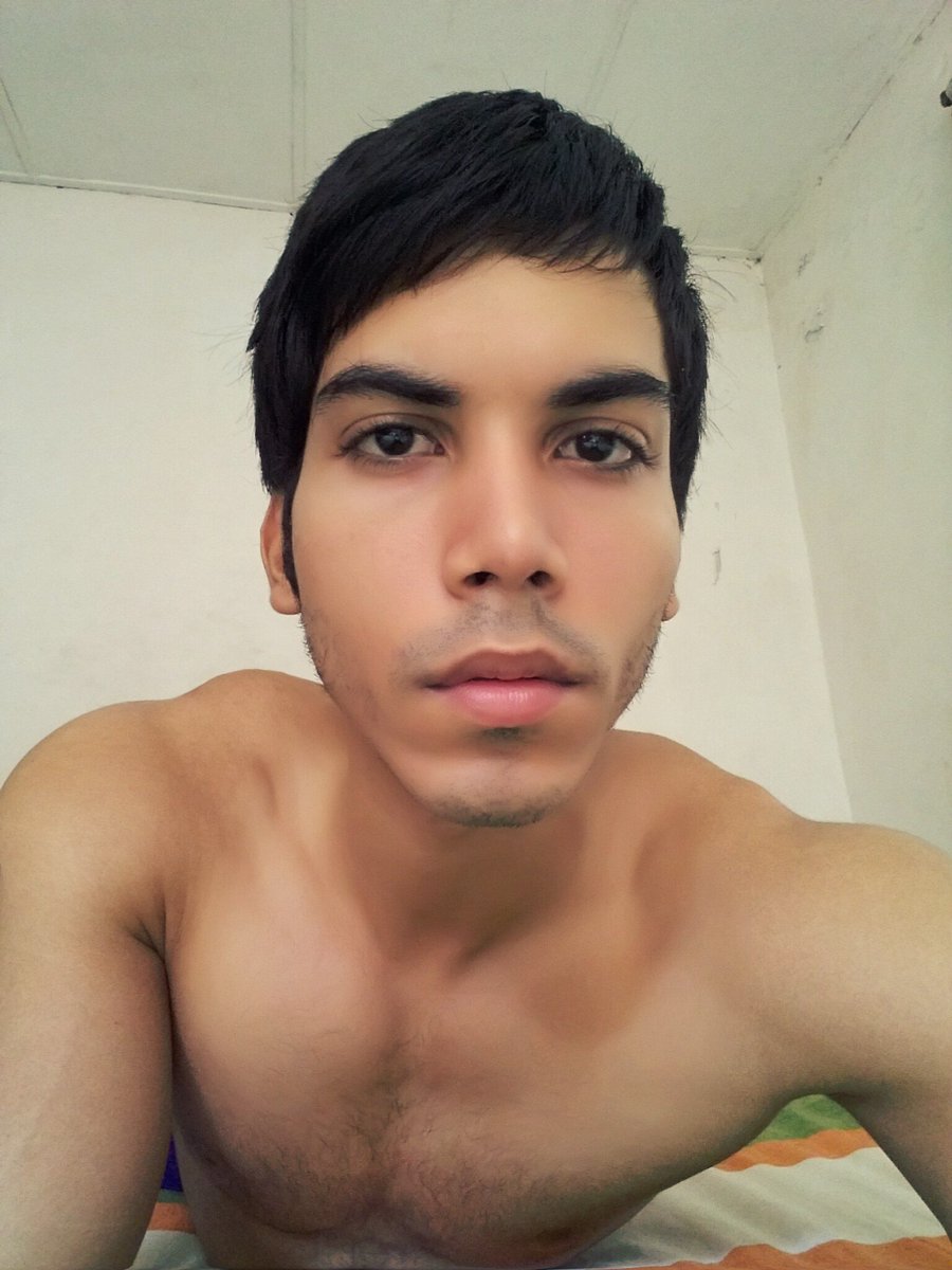 AaronDaz's tweet photo. Just awaken 😡 https://t.co/P7LIdRCEh2