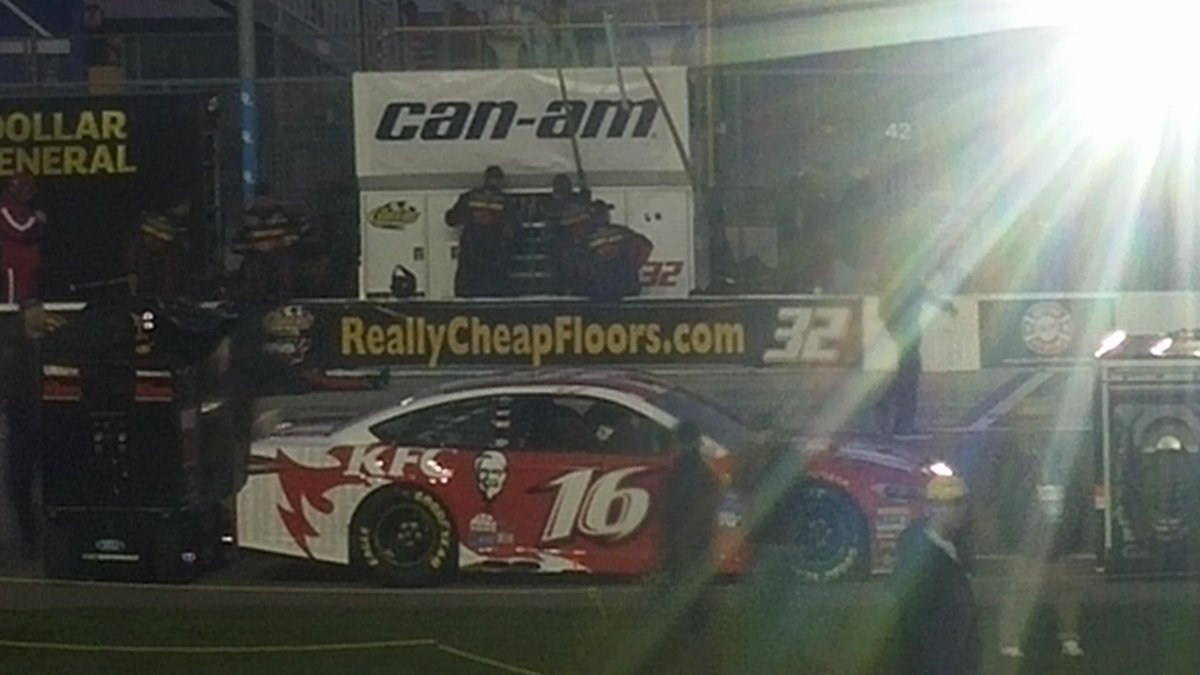 realcheapfloors's tweet photo. Debut of the new colors for gofas racing 32 at the Daytona 500
#GOFASRACING
#DAYTONA500 https://t.co/XYx7CfuVaW