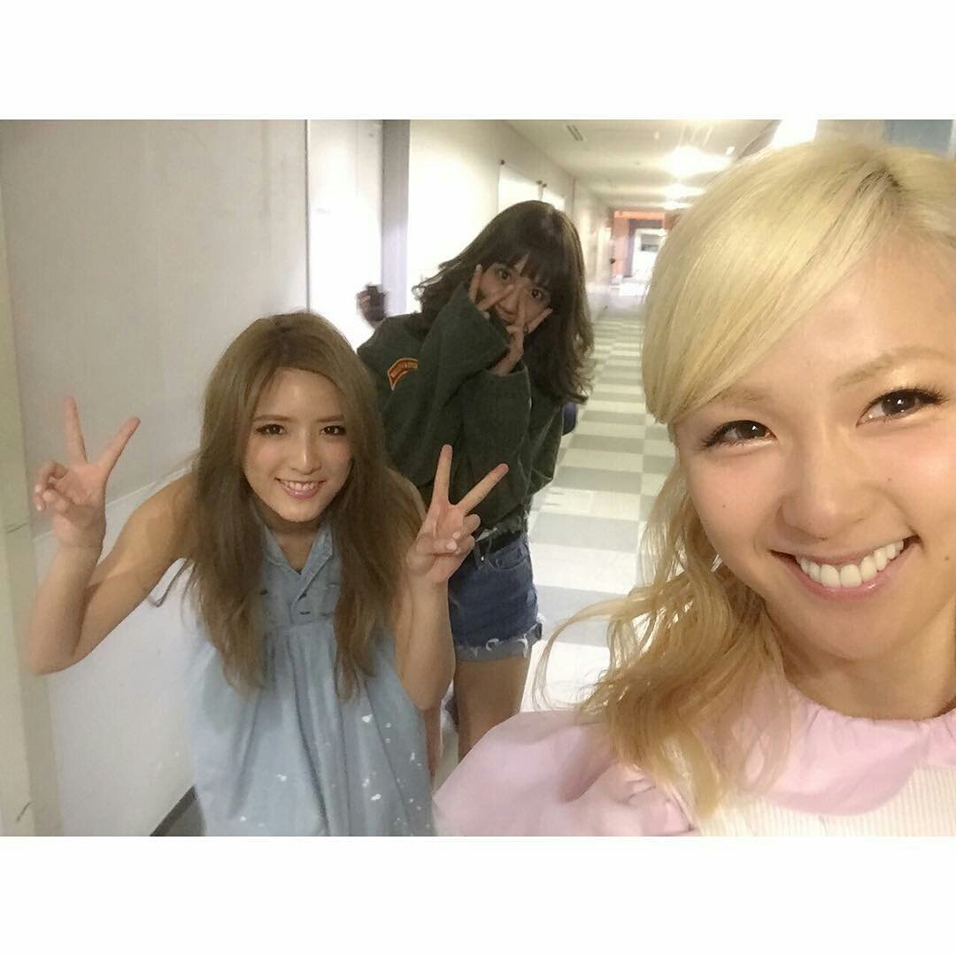 E__G__Happiness's tweet photo. E-Girlsすきな人RTぉぉぉおおお

#E-Girls
#Happiness
#E.G.SMILE 
#RTした人全員フォローする 
#拾い画 https://t.co/7LOmgU1b6v