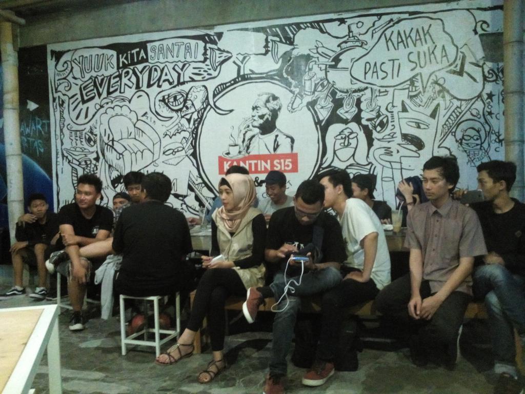 Penghujung acara pameran foto &amp; obrolan ttg Dieng :)