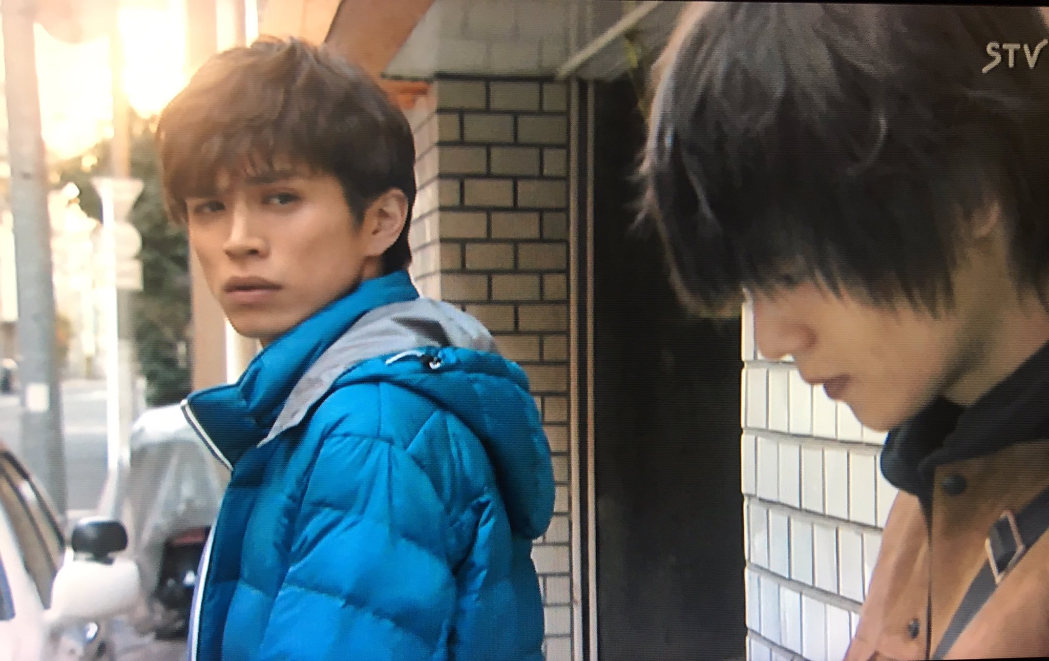 なお Al Twitter 僕もそうだよ 崖の淵に立つ友人に手を差し伸べても 結局見てることしかでけへん なんとなく胸の内を吐露してしまう有栖の寂しい目が忘れられない 火村英生の推理 窪田正孝 T Co Gw9epudzgg Twitter