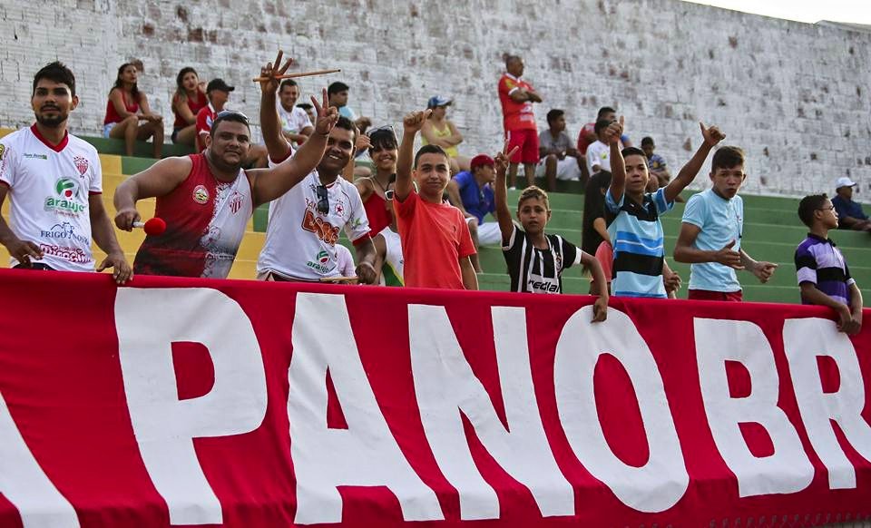 tpb_rbfc's tweet photo. Torcida Pano Branco esteve presente ontem na Vitória do @riobranco_fc de 2 a 0 sobre o Andirá. https://t.co/vcoQaS3lEq
