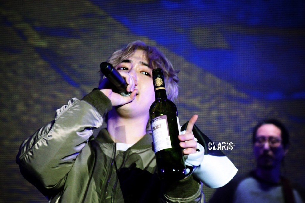 beamer55555's tweet photo. Hongki #LIVE302 in Hong Kong (CR: clariskull_) เนเธซเธกเนเนเน (โตโฝโฒ)ฯ https://t.co/SfOys4a1Pt