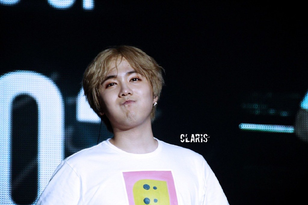 beamer55555's tweet photo. Hongki #LIVE302 in Hong Kong (CR: clariskull_) เธเธนเนเธขเธขเธขเธขเธขเธขเธข =^.^= https://t.co/mgEM4nXsHN