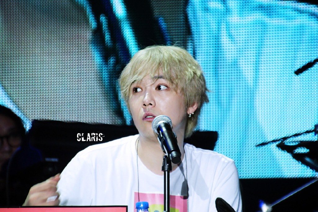 beamer55555's tweet photo. Hongki #LIVE302 in Hong Kong (CR: clariskull_) เธเธนเนเธขเธขเธขเธขเธขเธขเธข =^.^= https://t.co/mgEM4nXsHN