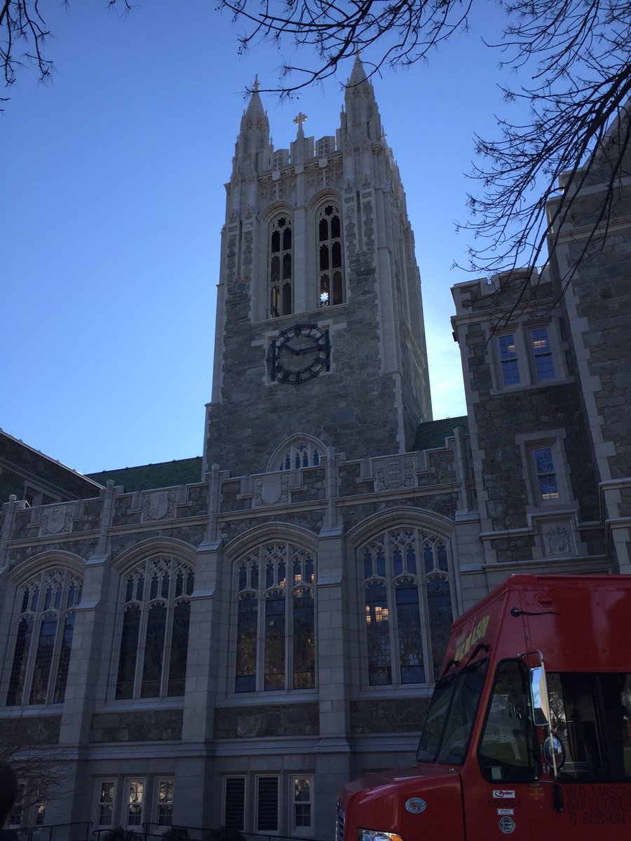 charleserker3's tweet photo. Until next year, Boston #runHMC https://t.co/3dTX1o4A9X