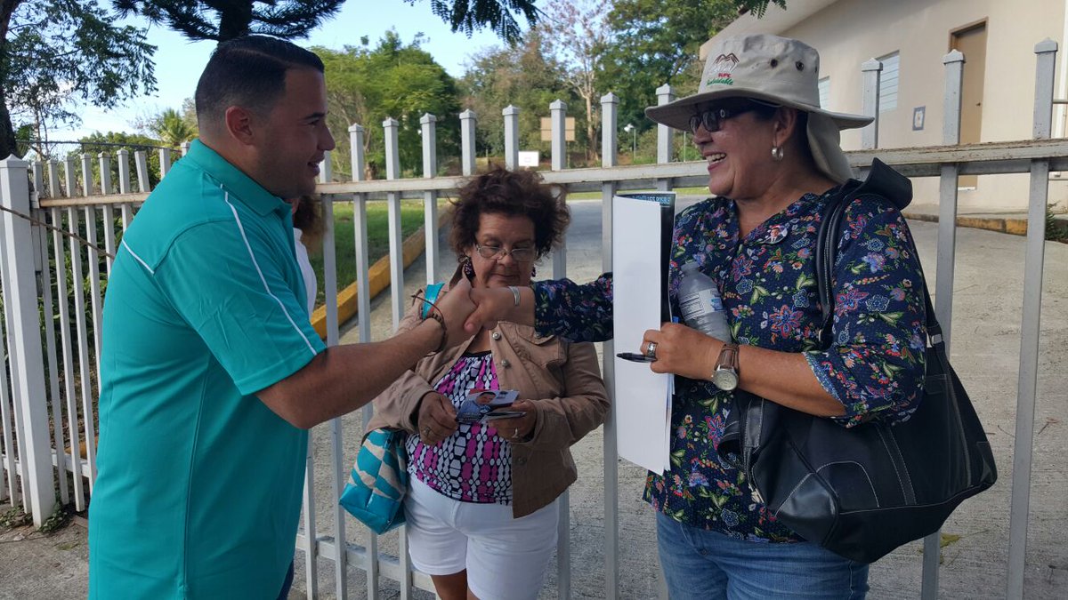 JesusVelezPR's tweet photo. En Mayaguez llevando el mensaje de propuestas de @ricardorossello y mi compromiso de construir un Nuevo PR. https://t.co/URY454LxK5