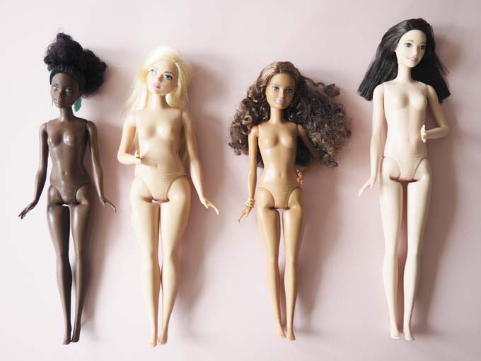 iamalisonperry's tweet image. New: a first look at the new Barbie body shapes notanothermummyblog.com/2016/02/21/fir… #TheDollEvolves