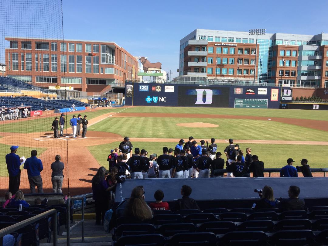DukeBASE's tweet photo. #gametime #goduke #DUKEvsCAL https://t.co/1B1YvIxXd6