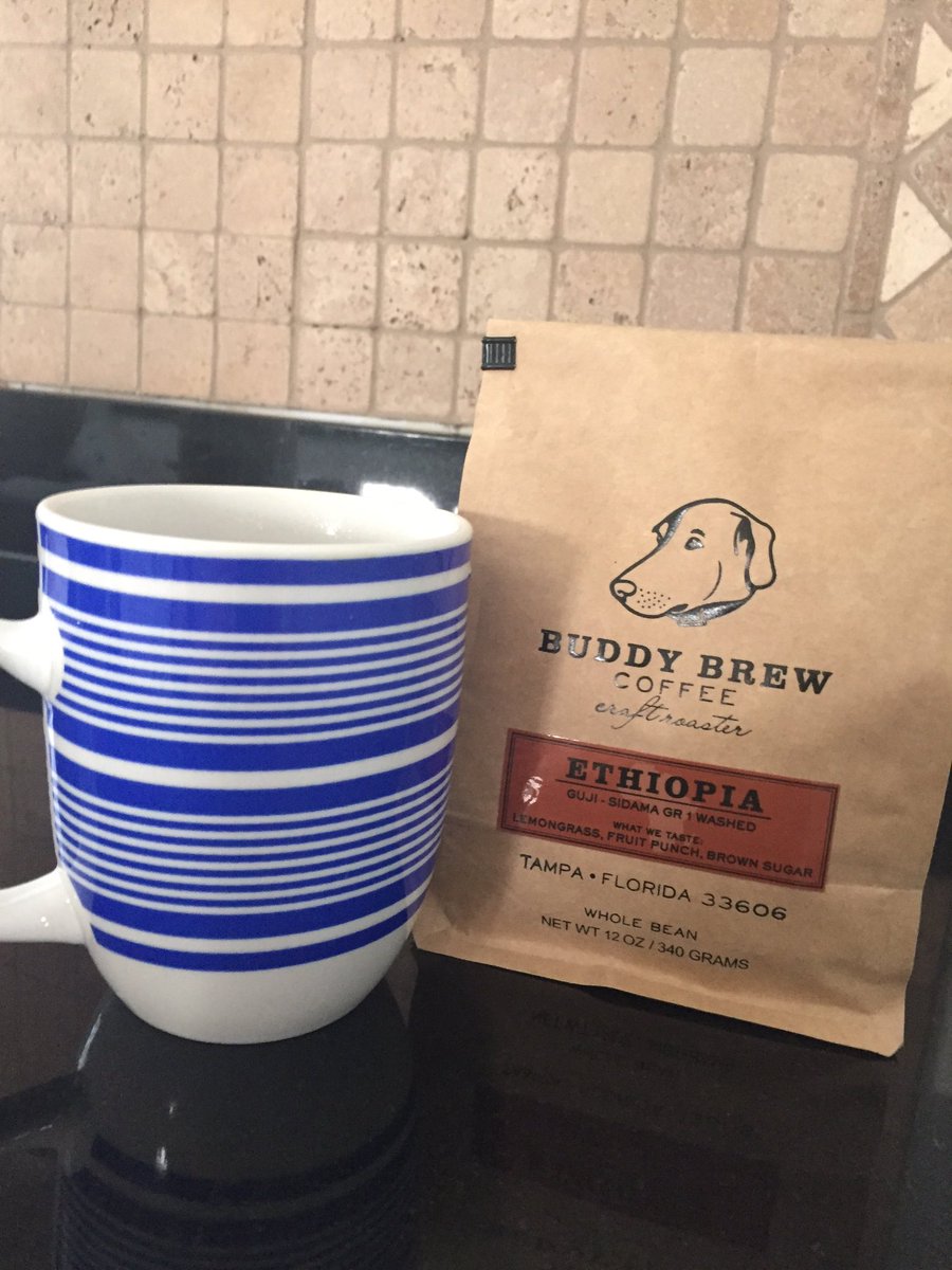 sandrashack58's tweet photo. A little😇 sent this to me 😍😍@caseynicole5 https://t.co/bniTtdb5hE