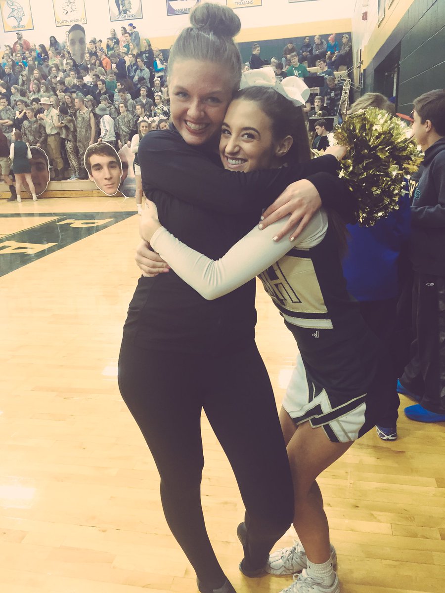 KassidySchweiss's tweet photo. So proud of you!! Love you babe!💗 #1stinstate https://t.co/5AvDscydGj