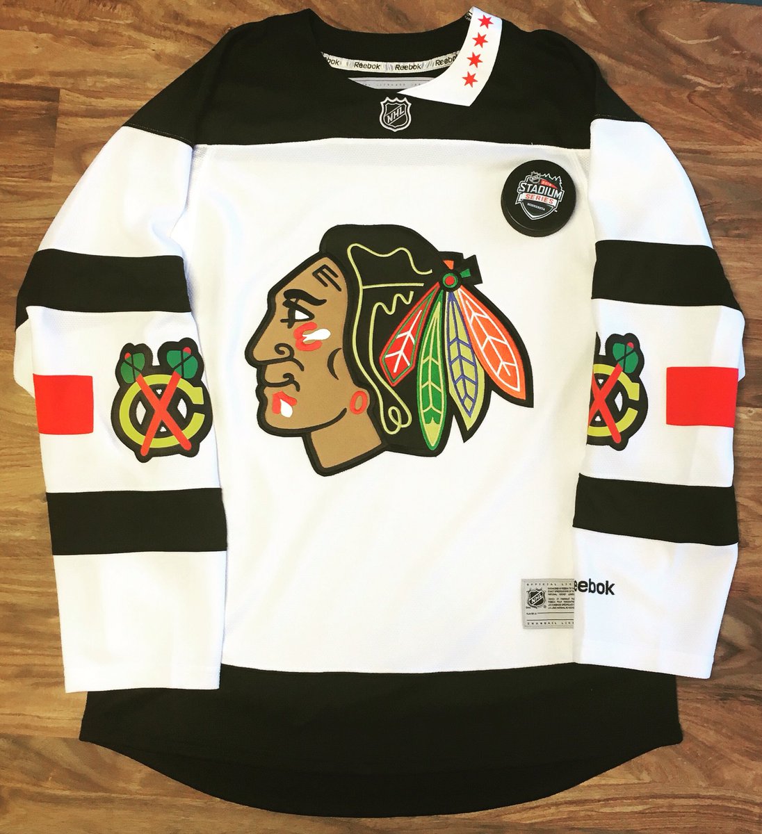 Our final giveaway before today's #StadiumSeries matchup = #Blackhawks jerseys! Follow us and RT for a chance to win