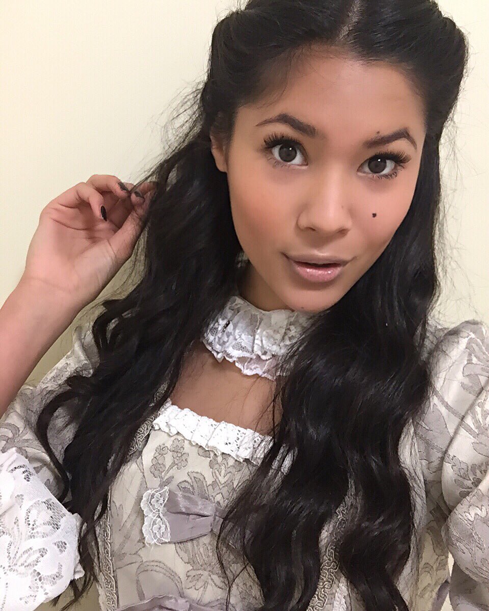 KattreyaSmith's tweet image. I wear leather trousers and a cape. 

Best costume ever. #SaucySilvia