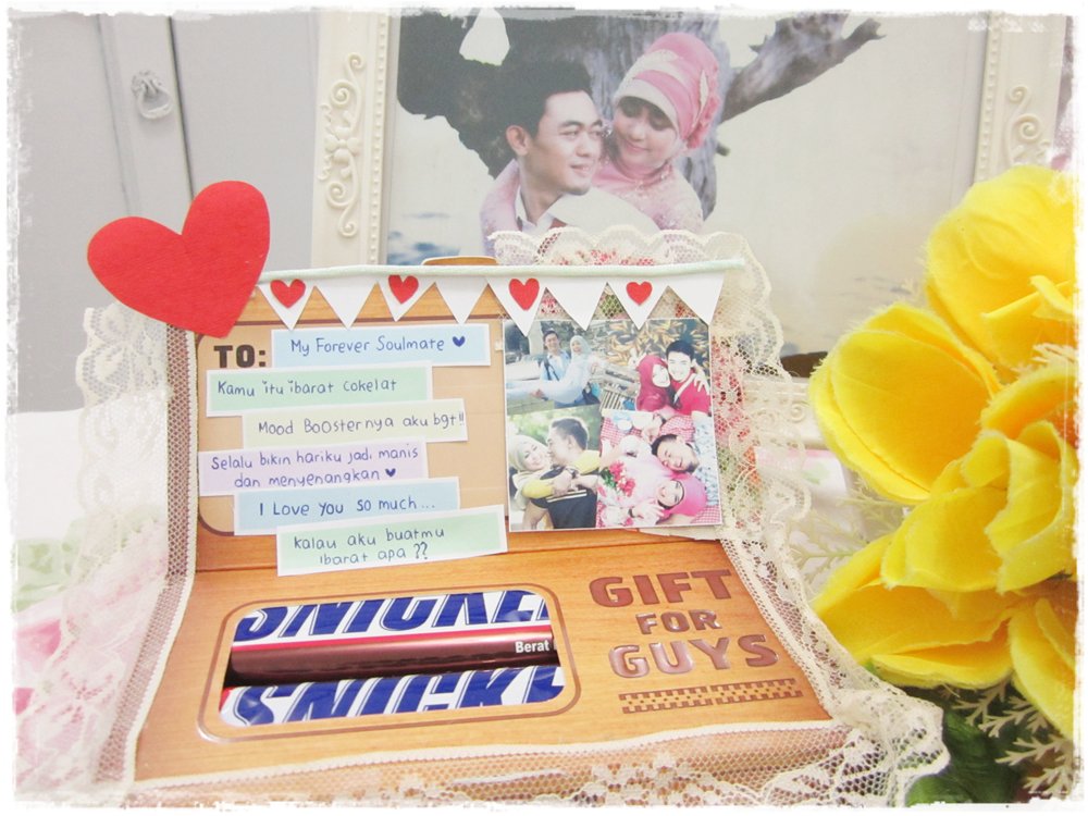 diancuit's tweet photo. Syg @andiirawan09 kmu itu ibarat cokelat. Slalu bkin hariku jd manis dan mnyenangkan! @Snickers_ID #SnickersForGuys https://t.co/lzJudYyzTw