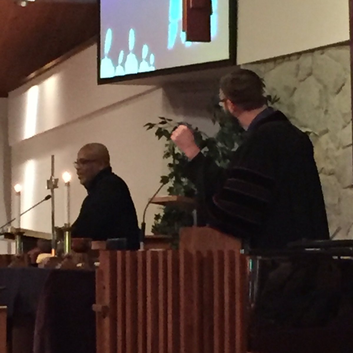 spfdcdr's tweet photo. Community Conversations with Lyle Foster this morning at @brentwoodccdoc. #SGF https://t.co/ym1ClmYAmg