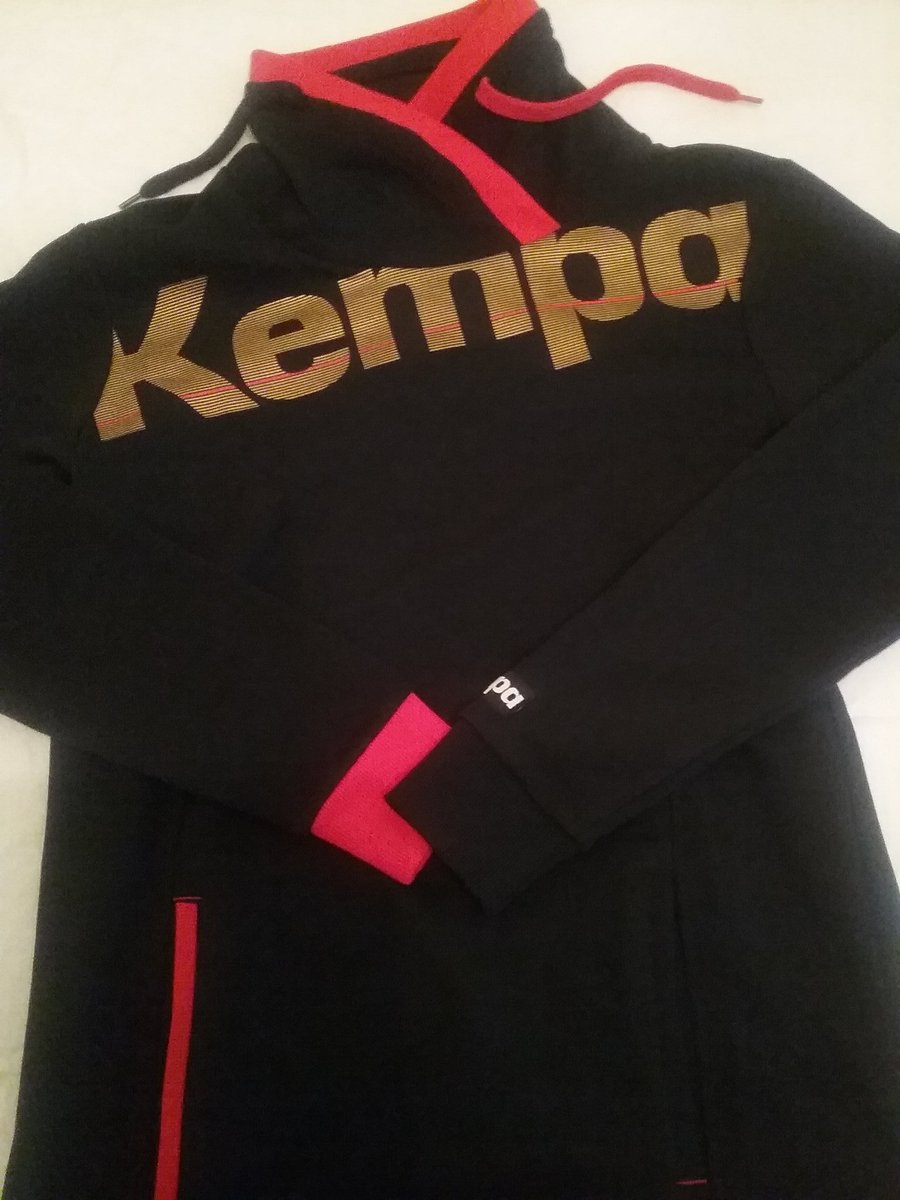 fisio_78's tweet photo. Compra en @zonaindoor Gran trato y atención! Gracias por la recomendación!  #Balonmano #Kempa https://t.co/oKRiWnx4jk