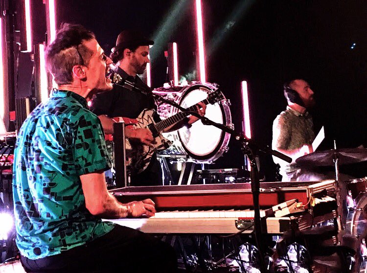 OpCoexist's tweet photo. @MUTEMATH made #magic last night in St. Pete! #mutemath #tampabaylive https://t.co/ppjpZRN99v