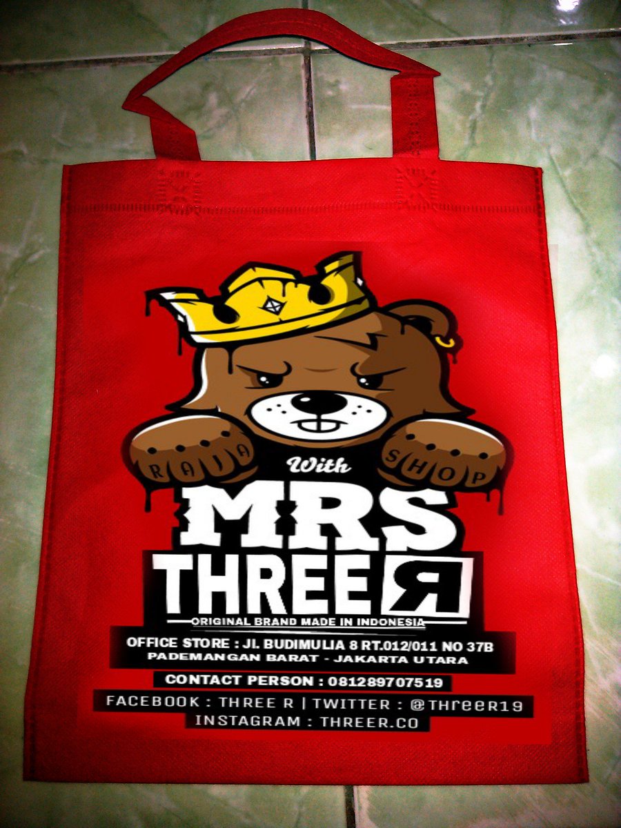 ThreeR19's tweet photo. Beli t-shirt free totabage akan segera dirilis kawan,  siapakan uang kalian jangan smpai kehabisan :) https://t.co/Ivqkag6bNJ