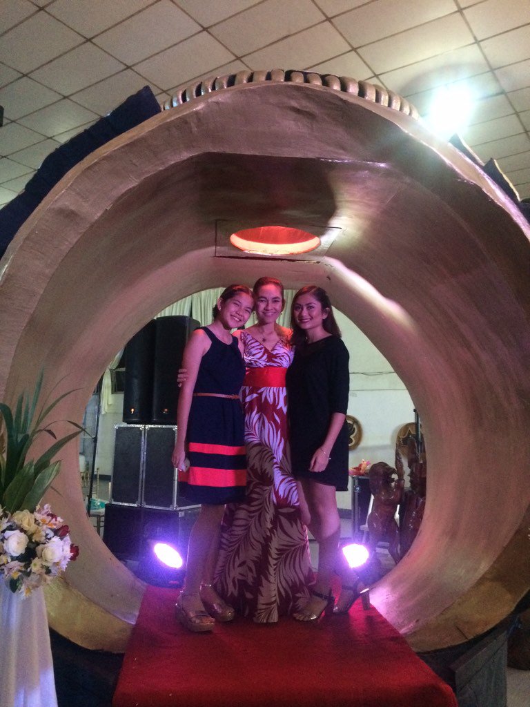 risahontiveros's tweet photo. W/ Issa @issypeasy &amp; Sinta loves inside the giant bull ring last night at the Ring Hop in the PMA Cadets Mess Hall https://t.co/kRacE42DVr