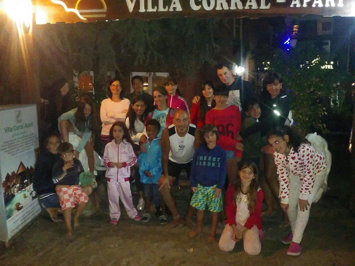 EventosAnimar's tweet image. Saliendo todos juntos para el fogón de cierre semanal! Villa Corral Apart, Cariló.