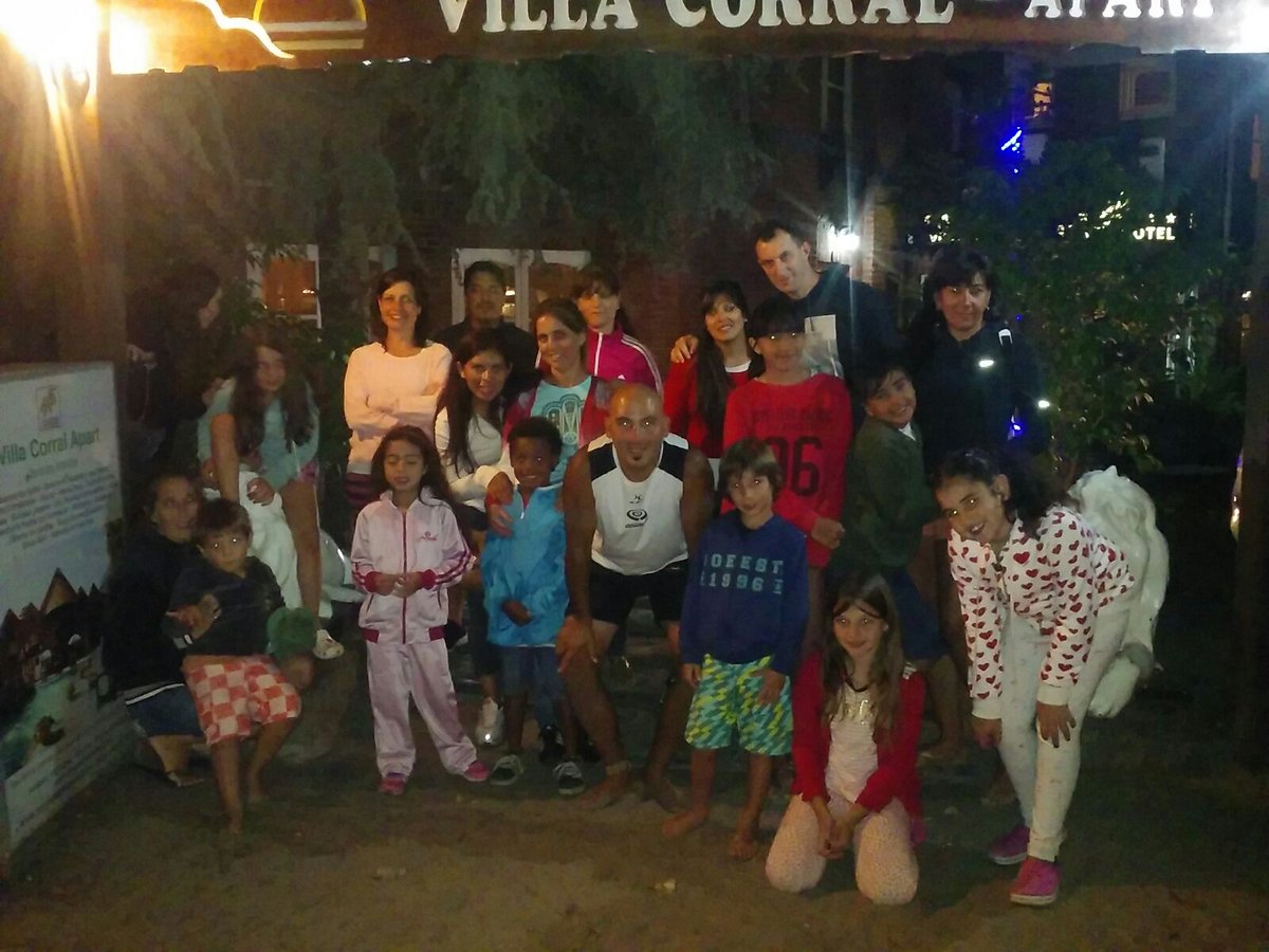 EventosAnimar's tweet image. Saliendo todos juntos para el fogón de cierre semanal! Villa Corral Apart, Cariló.