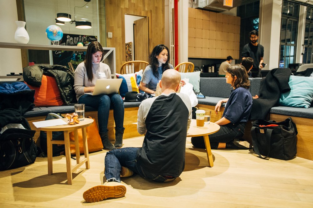 adamshutsa's tweet photo. Having a great time being a mentor for #BrandathonSMW at @ThinkRiseNY. Incredible group of designers and startups. https://t.co/5XXDf4nIUd