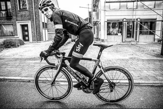 modcyclingphoto's tweet photo. Well done G #algarve @GeraintThomas86 @TeamSky @Pinarello_com @KaskHelmets @oakley @fizikofficial @ShimanoROAD https://t.co/TZqFzxYk8M