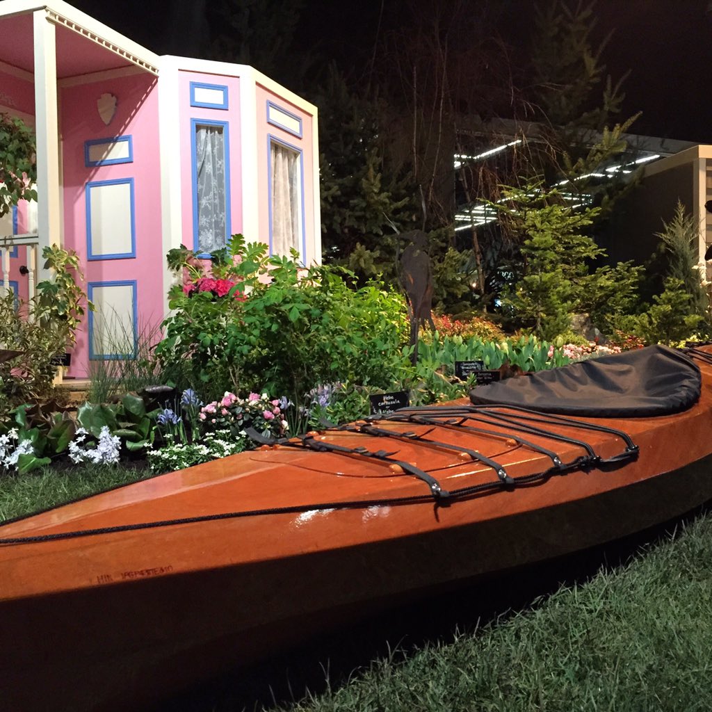 fancypg's tweet image. Last day! Drink in the colors and smells @NWFGS ! #nwfgs #fancyplants #SpringinFeb #seatoshiningsea #seattle #garden