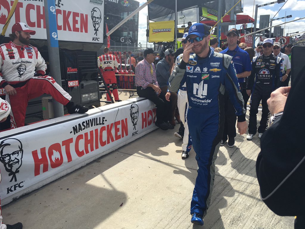 .<a href="/DaleJr/">Dale Earnhardt Jr.</a> is headed to driver intros. #Daytona500 #NW88JR