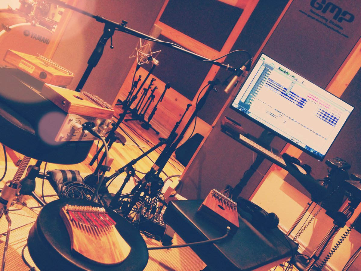 MaritoMarques's tweet photo. Recording #kalimbas today! #recording #music #toronto #kalimbamagic #love #africaintoronto #africa #TO https://t.co/ZdhPP0dVzD