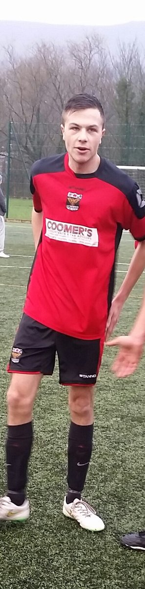 afcperthcelyn's tweet photo. @pigeon_ov_celyn ...Class today...well done...so happy for you..#backheelgoal https://t.co/VAAg9r5J7O