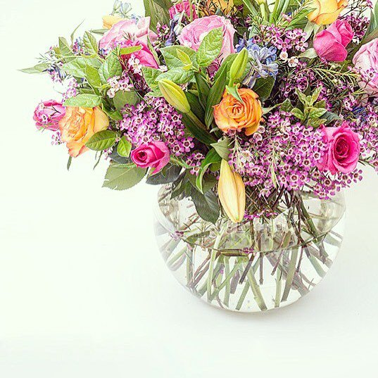 BloomableShop's tweet image. Rose Bowl Vases make for classically exquisite arrangements made with Heart &amp;amp; Soul by our … ift.tt/1ovZev3