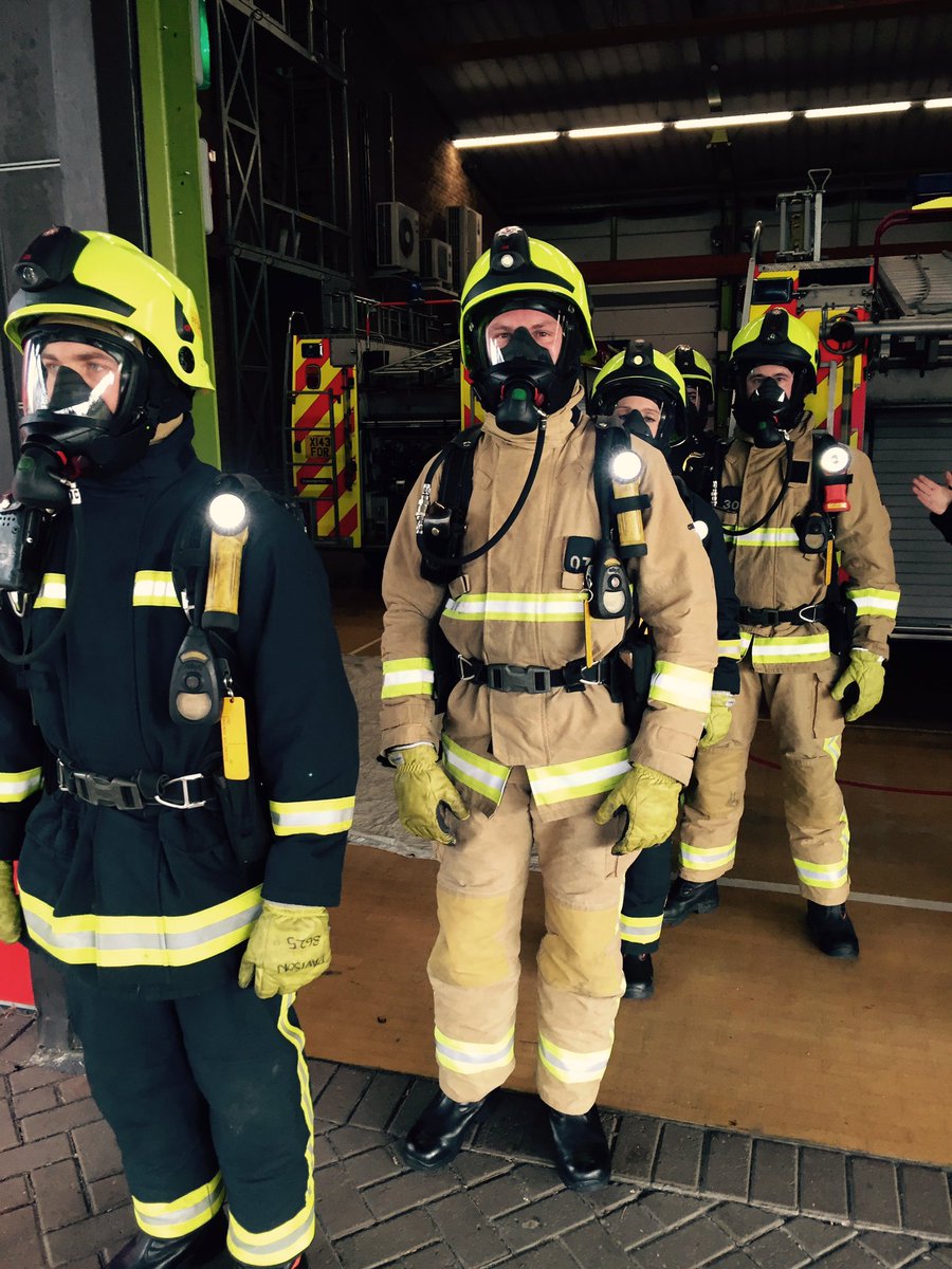 HIWFRS_LandD's tweet photo. #EasyConditions - First wear for our students in Full fire kit and BA Sets. Pushing individuals to their limits #💪🏻 https://t.co/u1AYfwgBe0