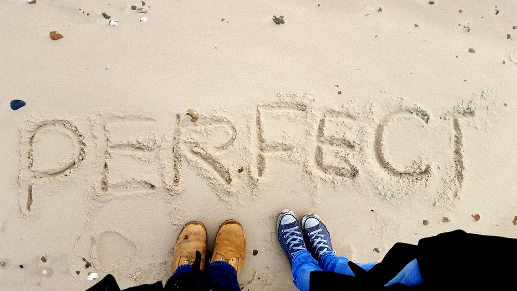 PaulMacro's tweet photo. Our Sunday Winter walk on @holkham beach was #perfect with coffee @wellsbeachcafe after #holkham #wells https://t.co/kk6TakWQpo
