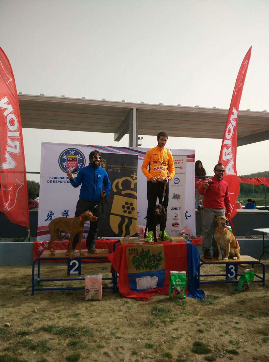 nalamushingteam's tweet photo. 1° en #canicross senior masculino con @Rodrobur en #Moralzarzal #copamadridmushing @FMDInv #fullras #fullnala https://t.co/D3GvYBmZRT