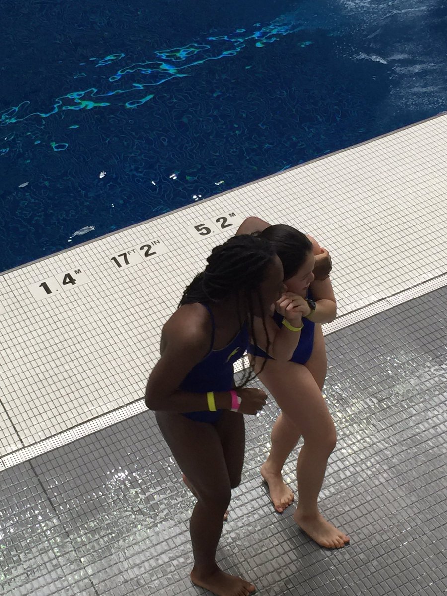 *Odelia trying to strangle me*
My mom: "aww look Odelia's such a good friend"