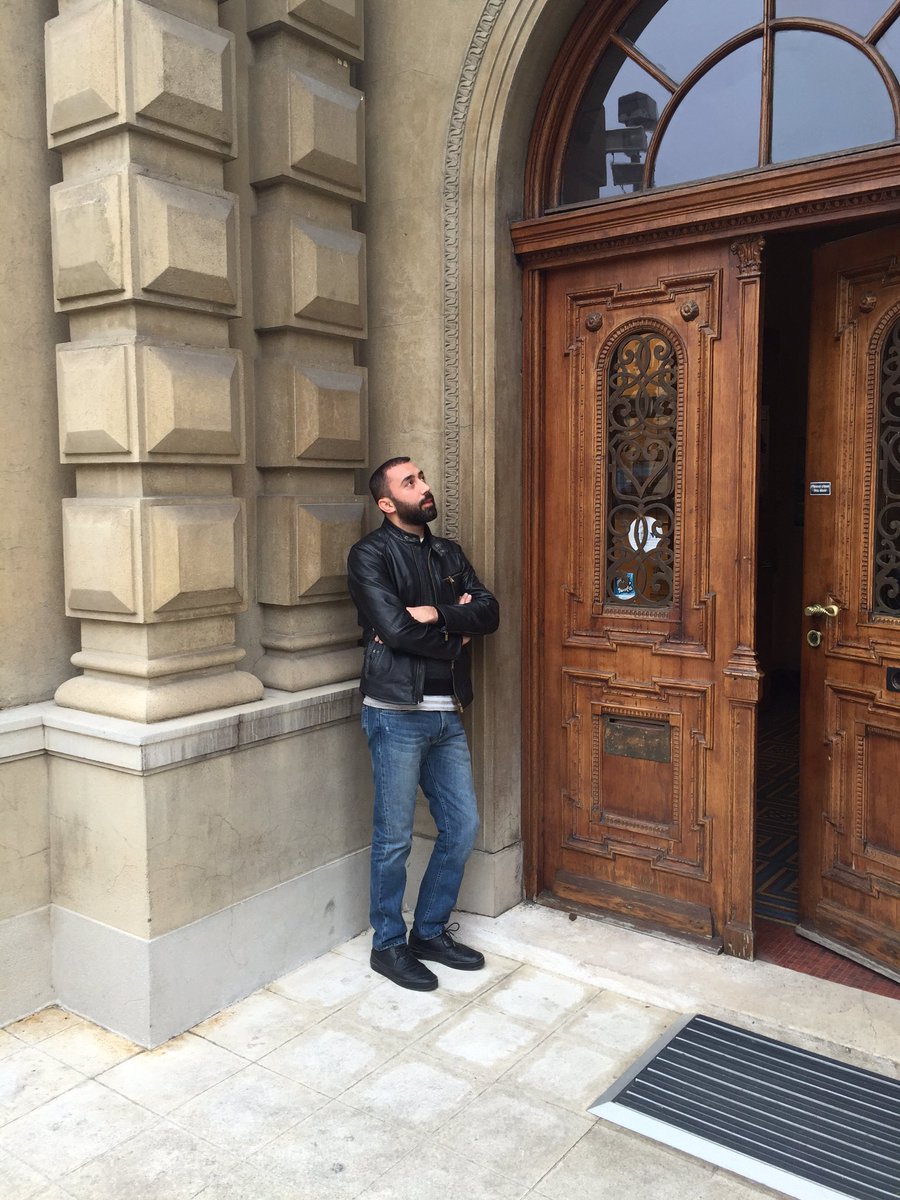 Nicola tesla is best sience man and ı like him so much ,Tesla you ate the best!!!