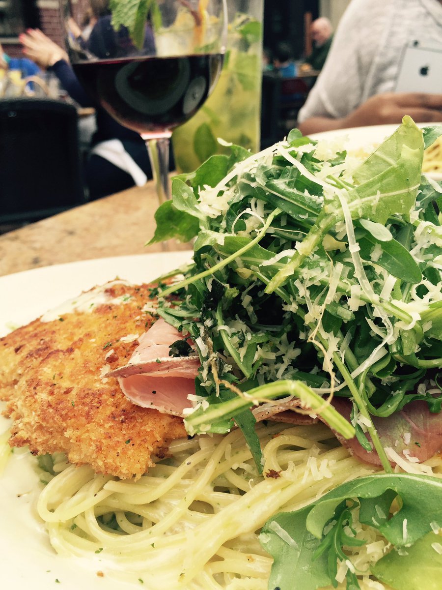 UCourtneyNicole's tweet photo. Having such a great time at lunch with @ash_nicholee ๐๐พ๐ #seestertime #SundayFunday https://t.co/yLpcpkyLD8