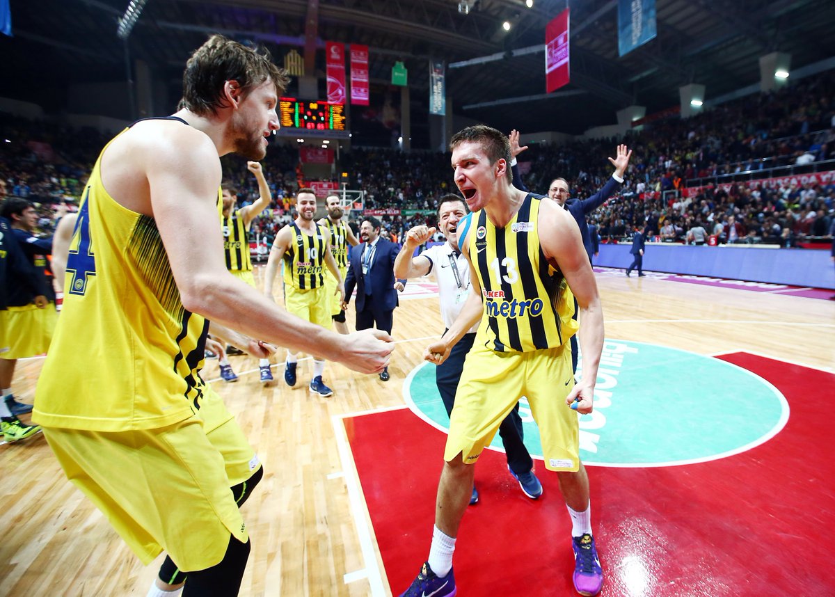Maç sonu <a href="/LeaderOfHorde/">Bogdan Bogdanovic</a> ve <a href="/JanVesely24/">Jan Vesely</a>!